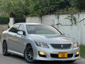 Toyota Crown 2009 Silver