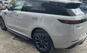 Land Rover Range Rover Sport 2022 White