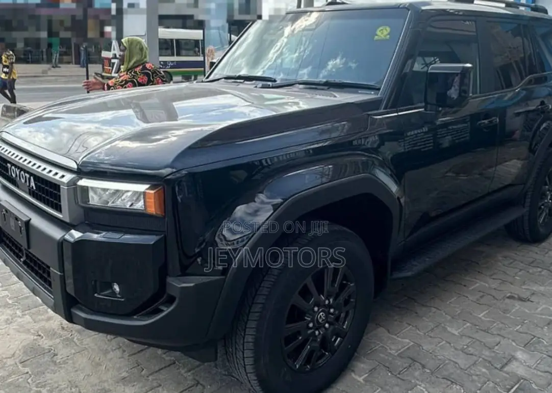 Toyota Land Cruiser Prado 2024 Black