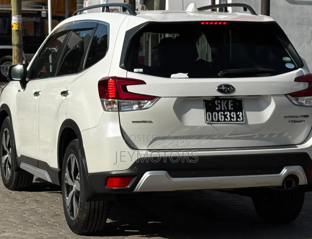 Subaru Forester 2019 White