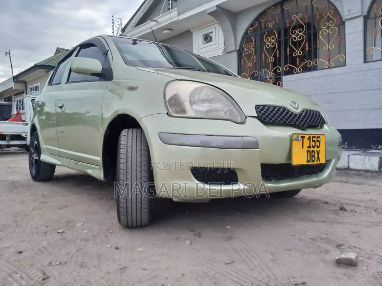 Toyota Vitz 2005 Beige