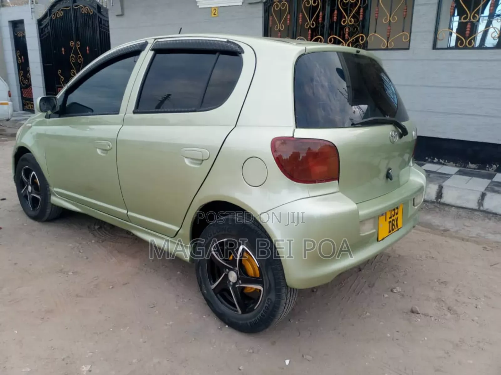 Toyota Vitz 2005 Beige