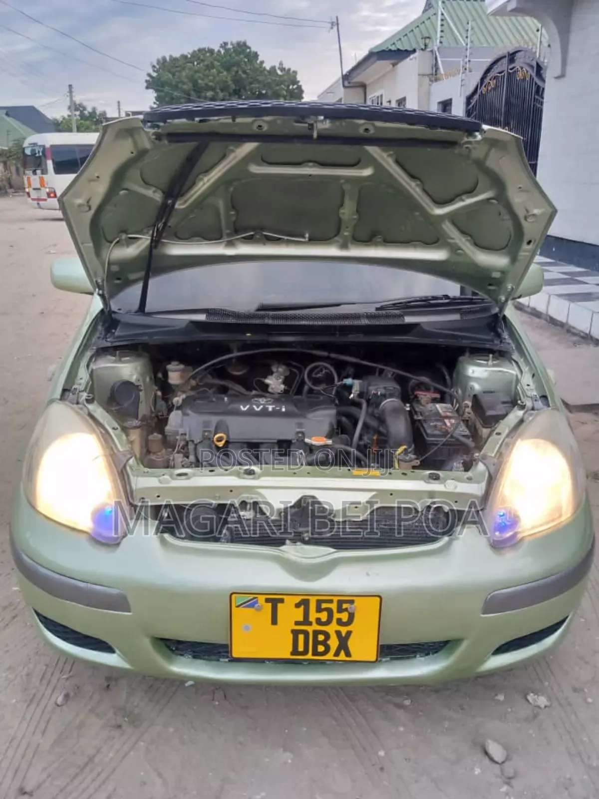 Toyota Vitz 2005 Beige