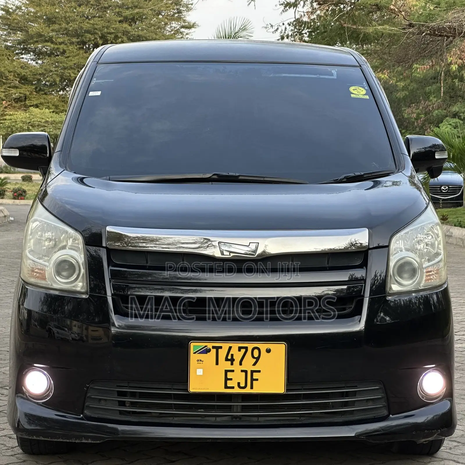 Toyota Noah 2008 Black
