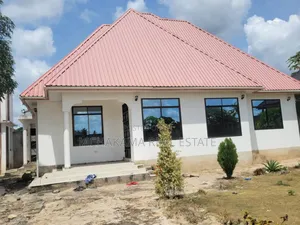 3bdrm House in Mchakama, Vianzi for sale