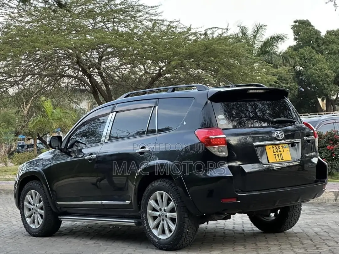 Toyota Vanguard 2010 Matt Black