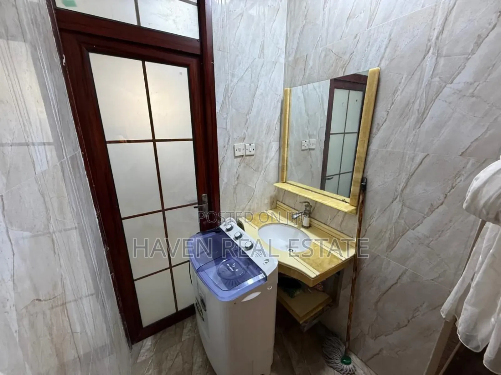 Furnished 3bdrm Apartment in Ada Estate for rent