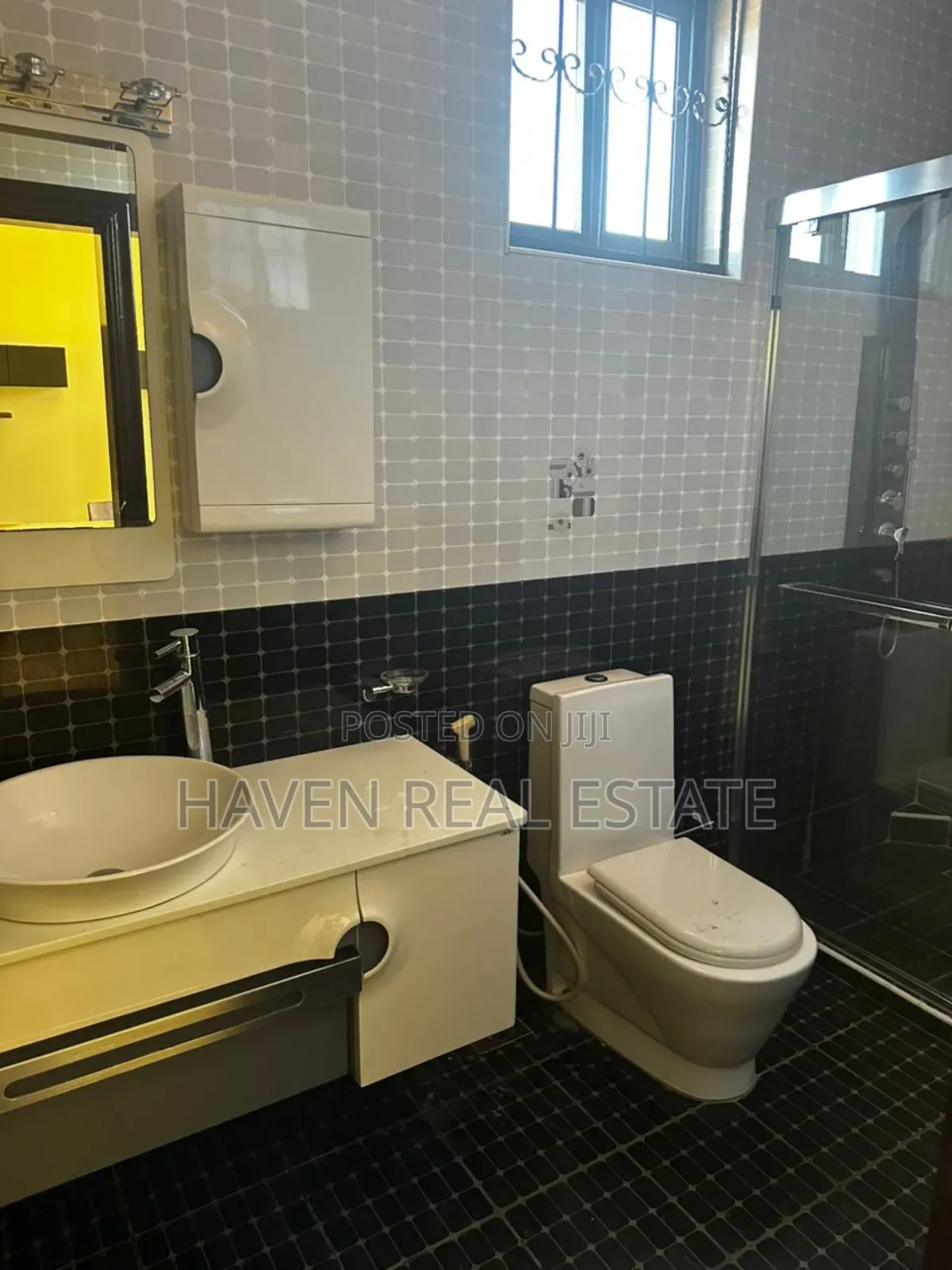 Furnished 4bdrm Villa in Masaki for rent