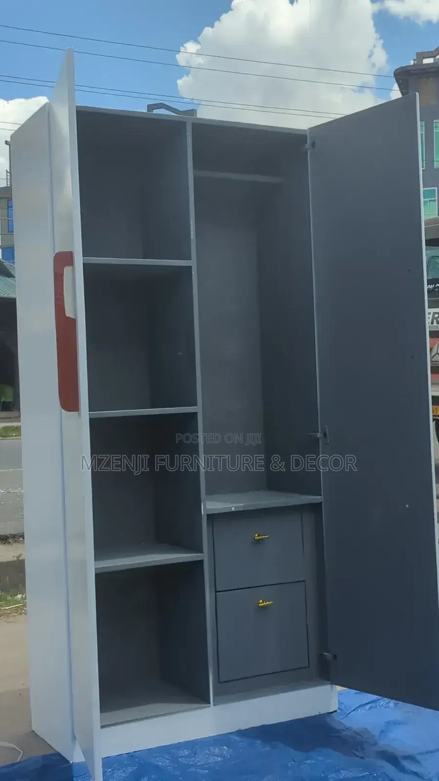 Kabati La Milango Miwili Jeupe