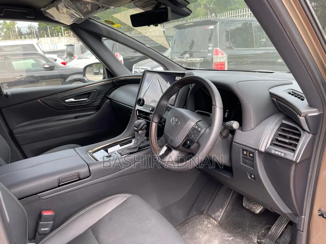 New Toyota Alphard 2024 Gold