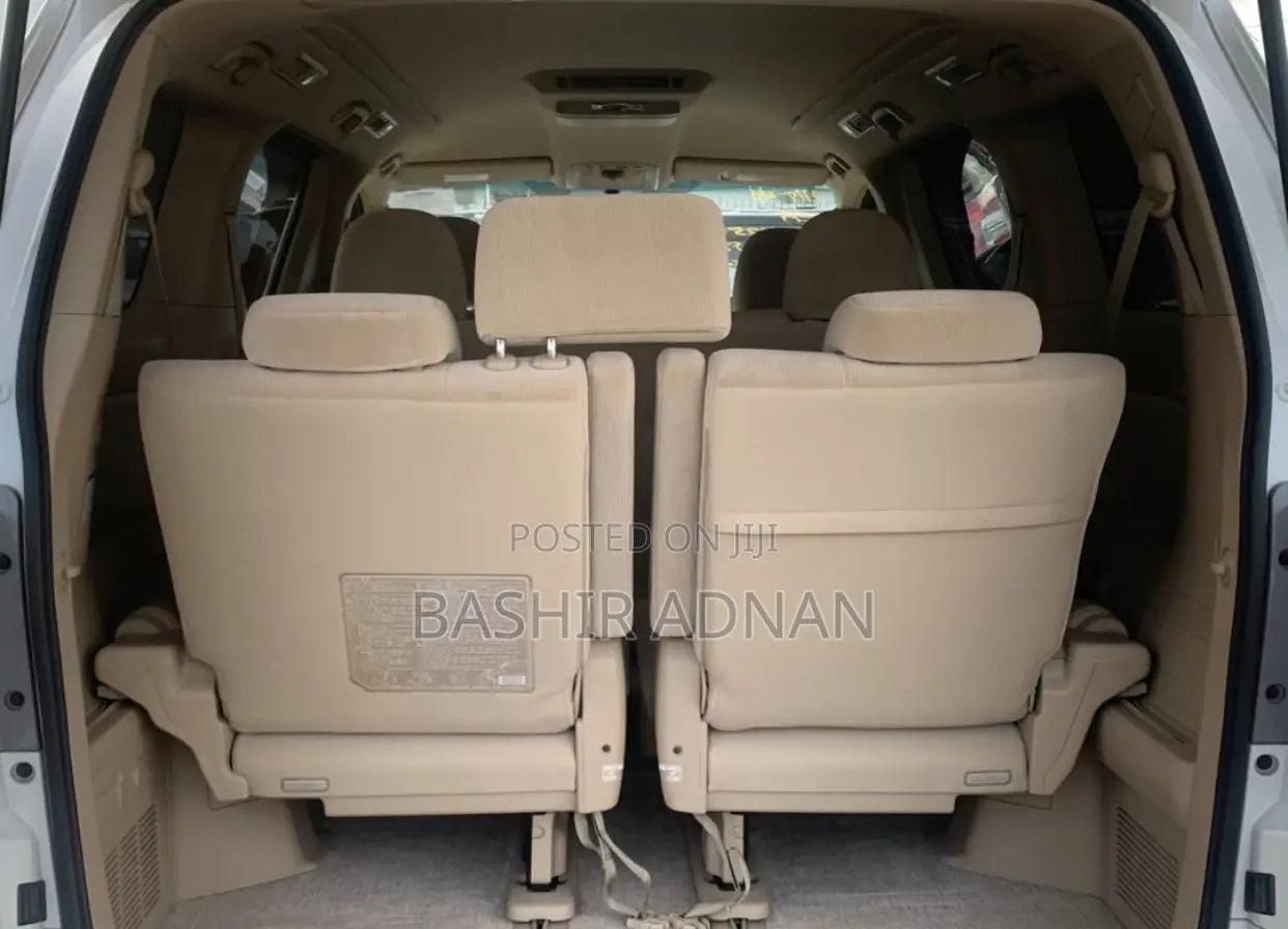 Toyota Alphard 2.4 Petrol FWD 2013 White
