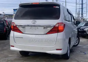Toyota Alphard 2.4 Petrol FWD 2013 White