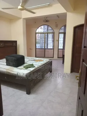 4bdrm Bungalow in Upanga East for sale