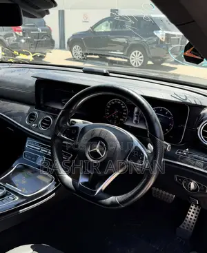 Mercedes-Benz E200 2016 Matt Black