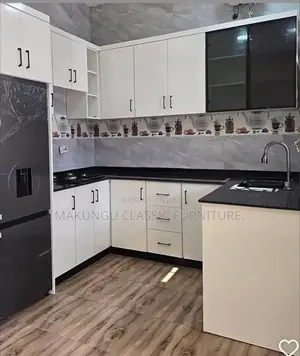 Kitchen Cabinet and Decors