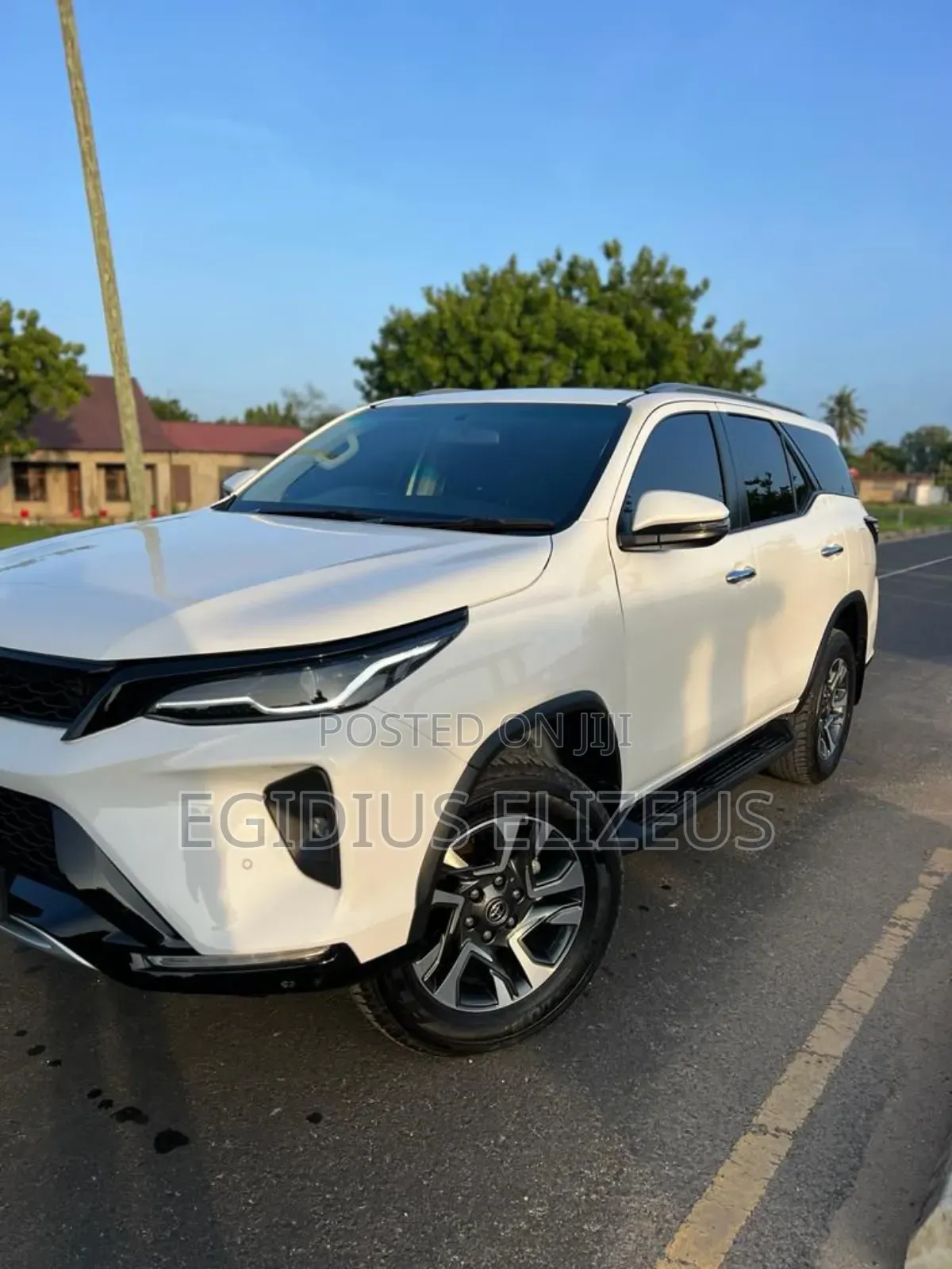 Toyota Fortuner 2023 White