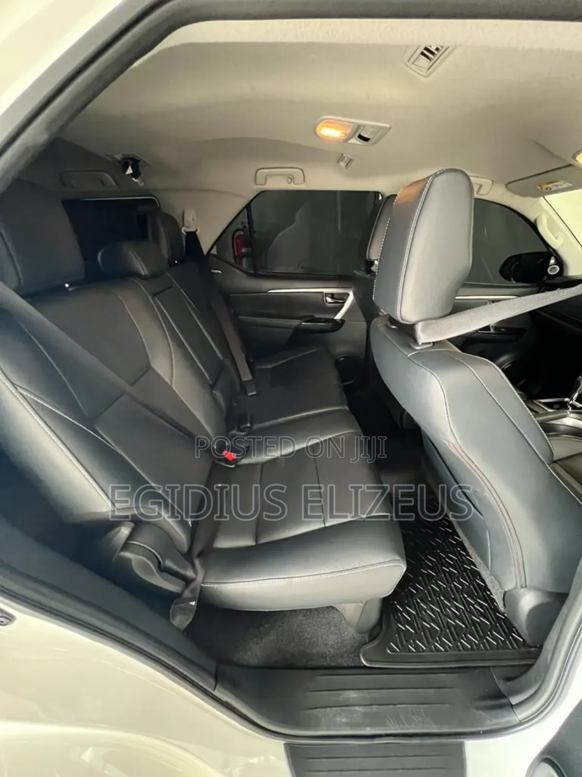 Toyota Fortuner 2023 White
