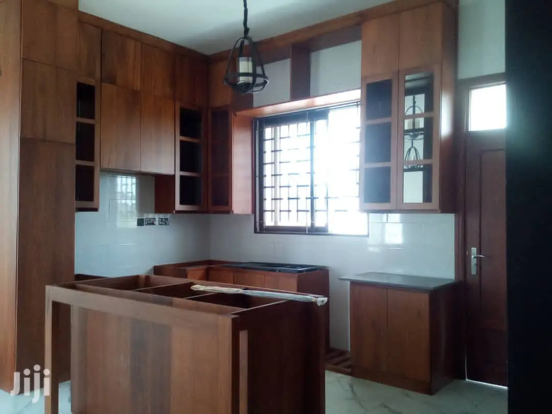 Kitchen Cabinets Design