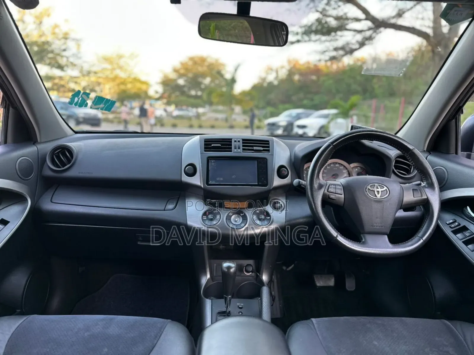 Toyota Vanguard 2010 Black