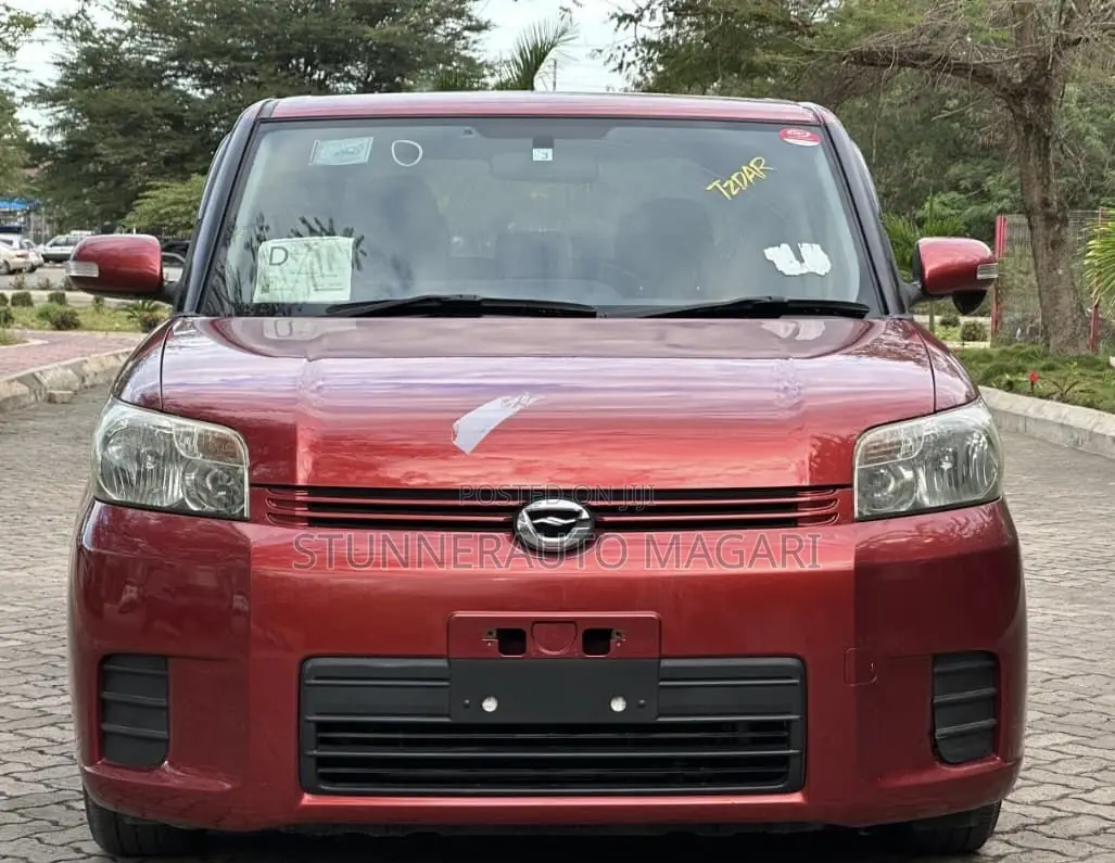 Toyota Corolla Rumion 2009 Maroon