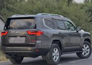 Toyota Land Cruiser 2024 Gray