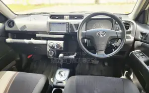 Toyota Succeed 2015 Silver