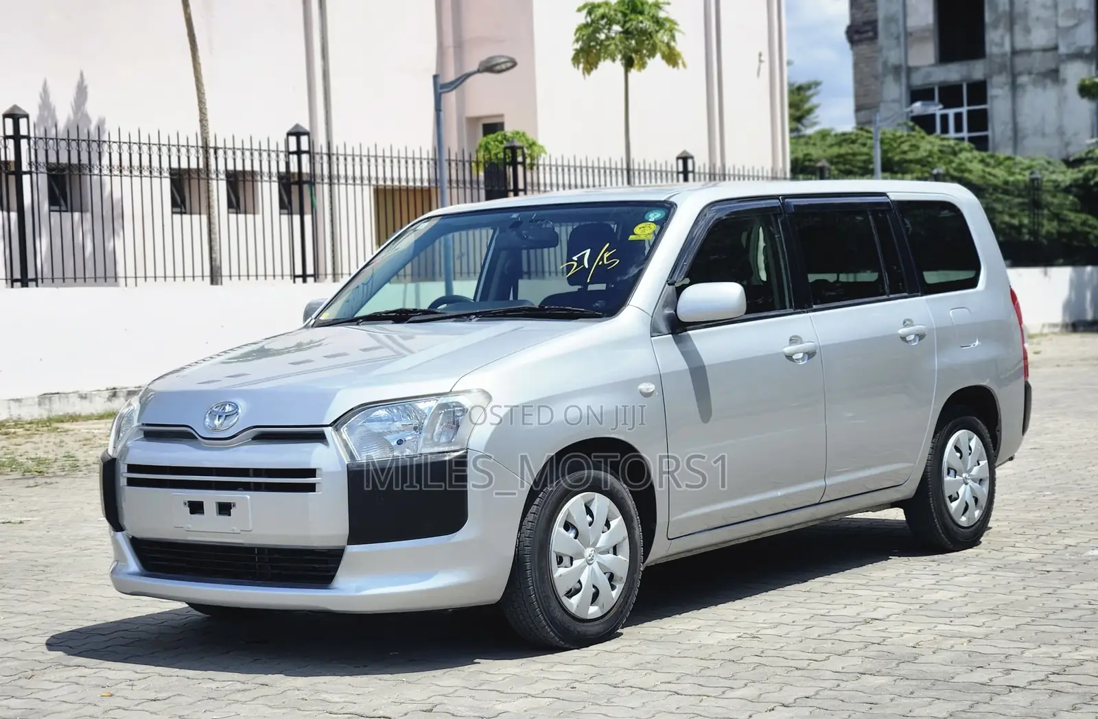 Toyota Succeed 2015 Silver