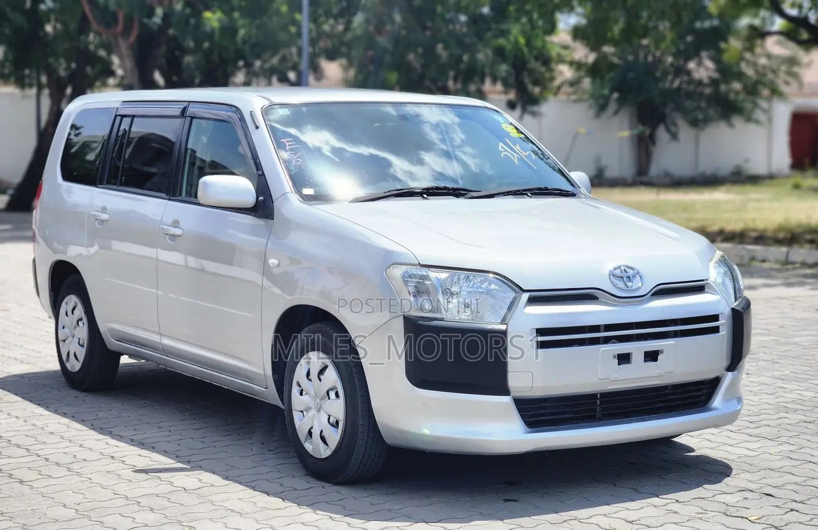 Toyota Succeed 2015 Silver