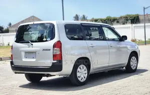 Toyota Succeed 2015 Silver