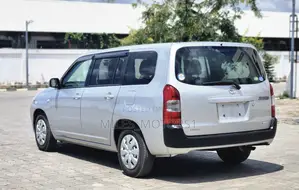 Toyota Succeed 2015 Silver