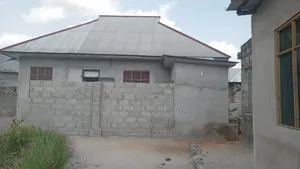 5bdrm House in Tanzania Daresalaam, Ilala for sale