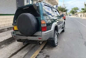 Toyota Land Cruiser Prado 2000 Green