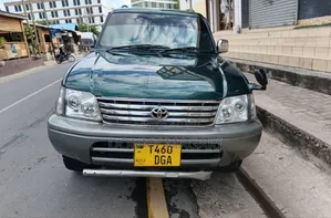 Toyota Land Cruiser Prado 2000 Green