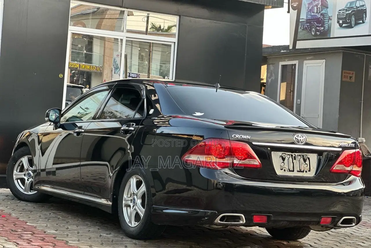 Toyota Crown 2008 Black