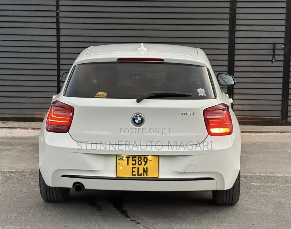 BMW 1 Series 2012 Pearl