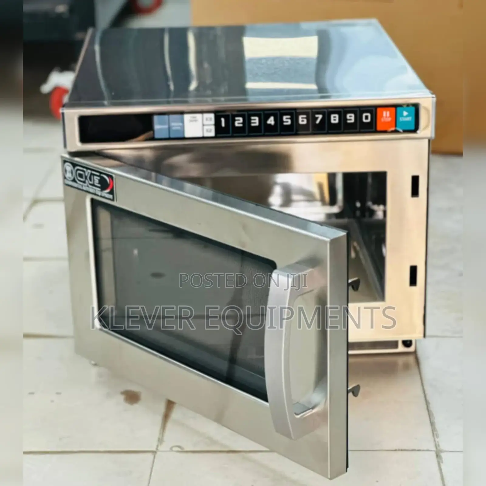 17l Commercial Microwave Oven, Model Wg-1718hm1e