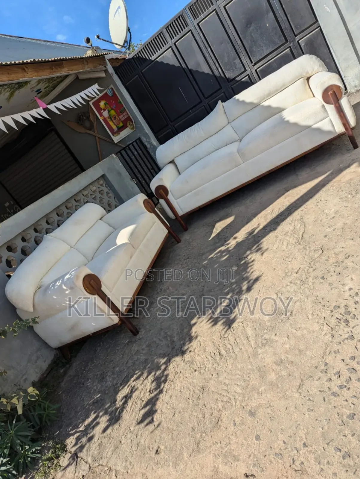 Sofa Set 3;2 Slight Used