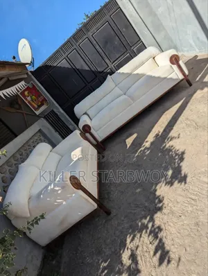 Sofa Set 3;2 Slight Used