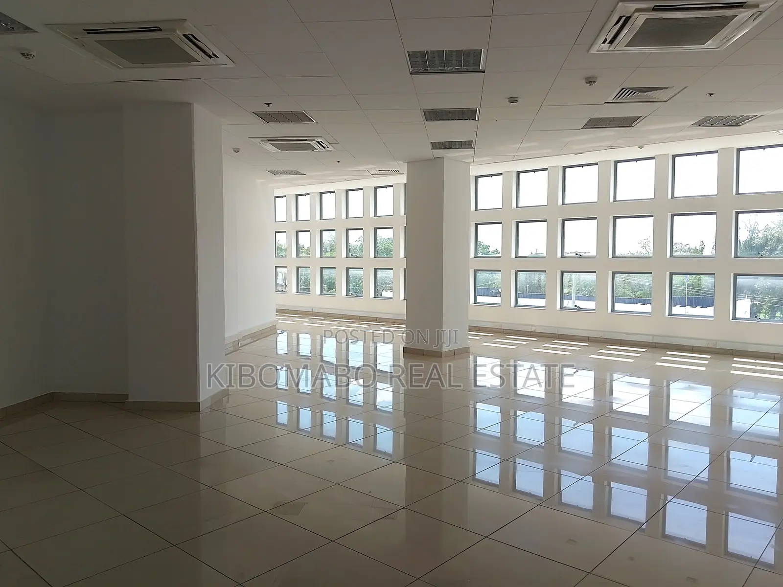 210 SQM Modern Office Space Rental - Downtown || Upanga