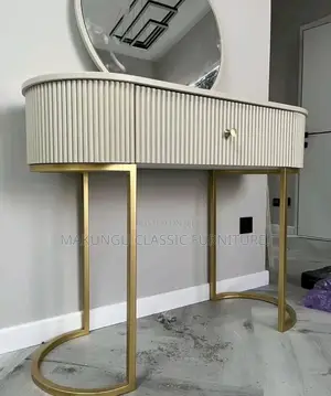 Consolate Table With Phased Mirror