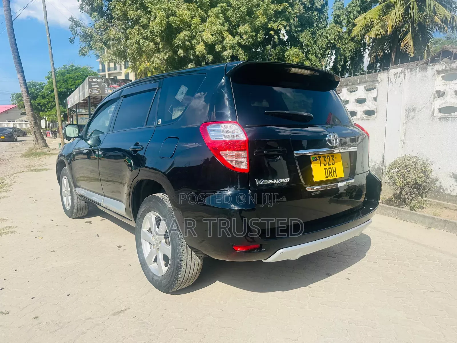 Toyota Vanguard 2010 Black