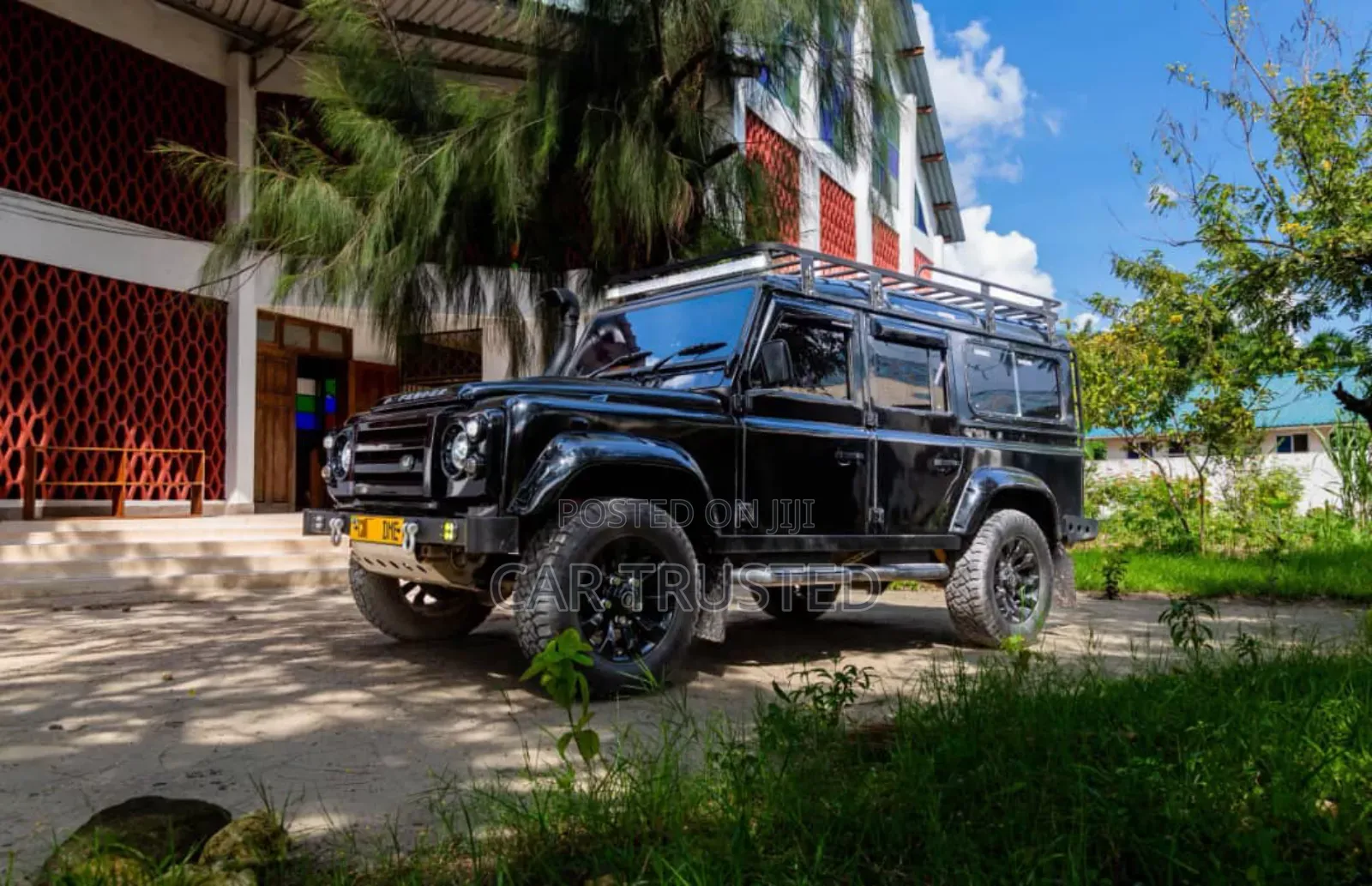 Land Rover Defender 2001 Green
