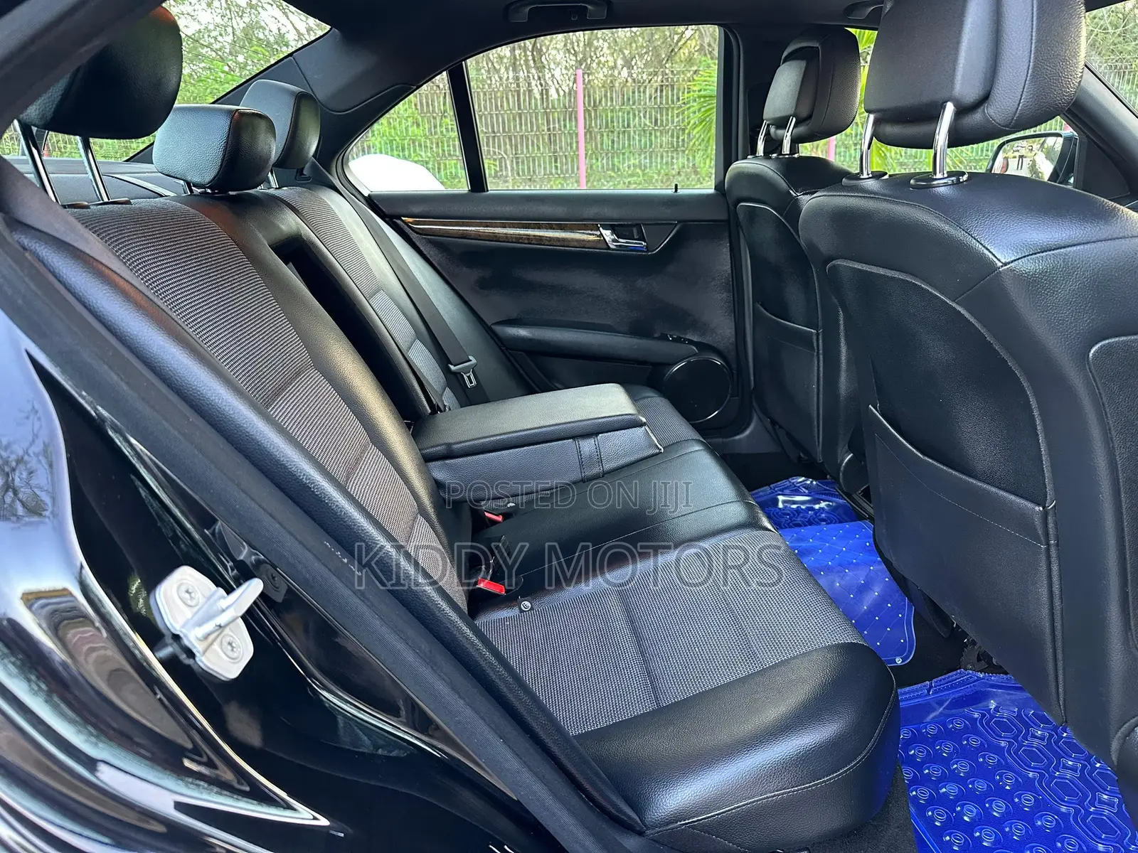 Mercedes-Benz C-Class 2009 Black