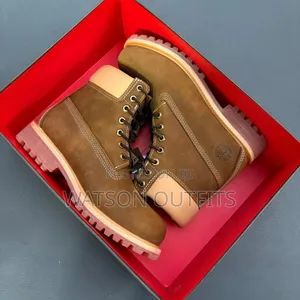 Men's Boot Shoes With Very Very Rare and Special Colour