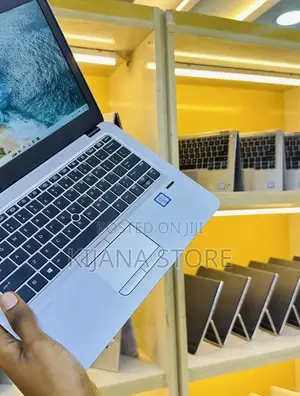 New Laptop HP EliteBook 820 G3 8GB Intel Core I3 SSD 128GB