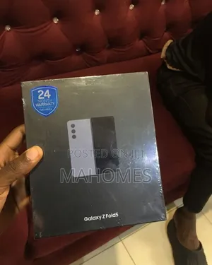 New Samsung Galaxy Fold 512 GB