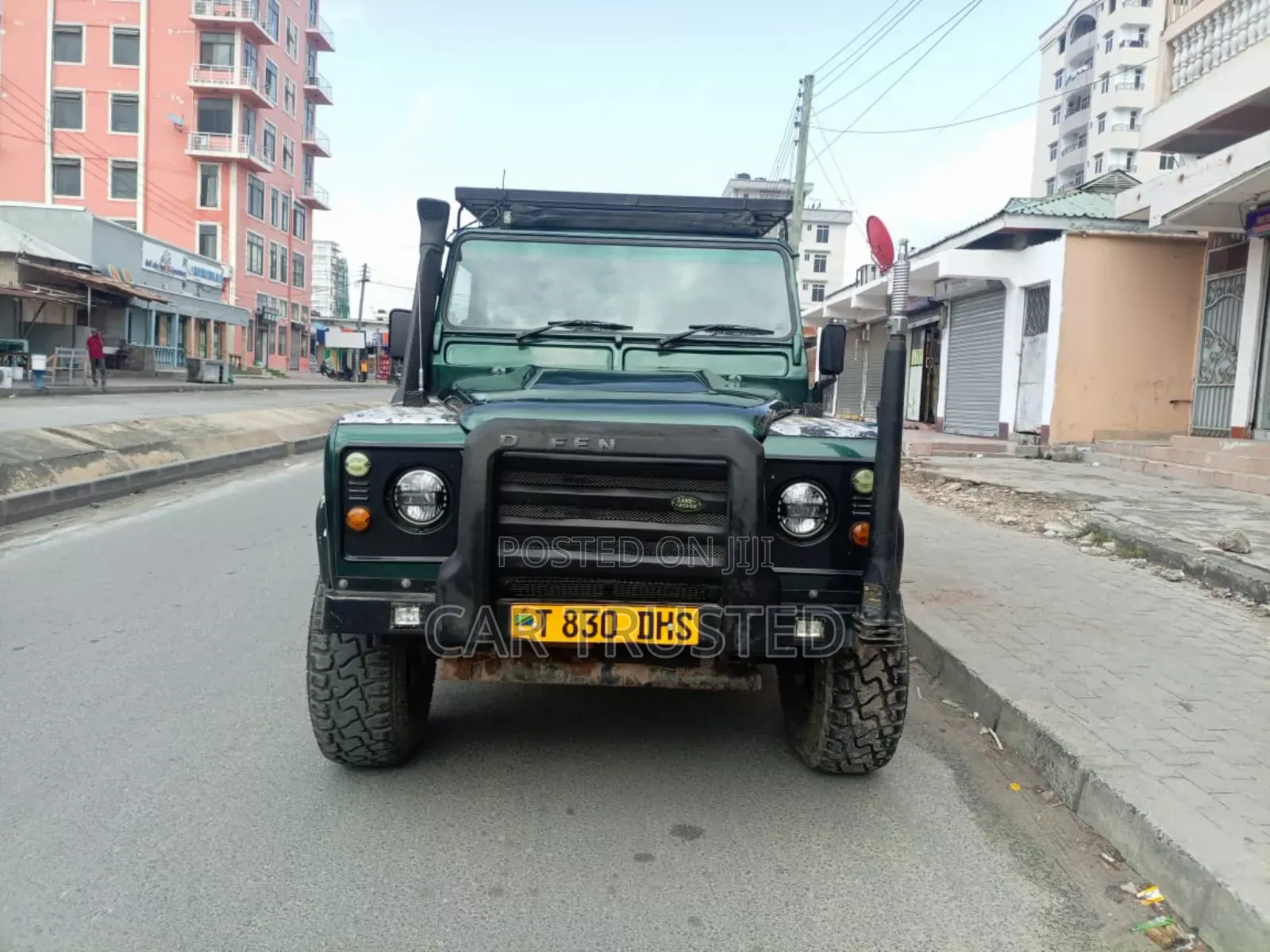 Land Rover Defender 2002 Green