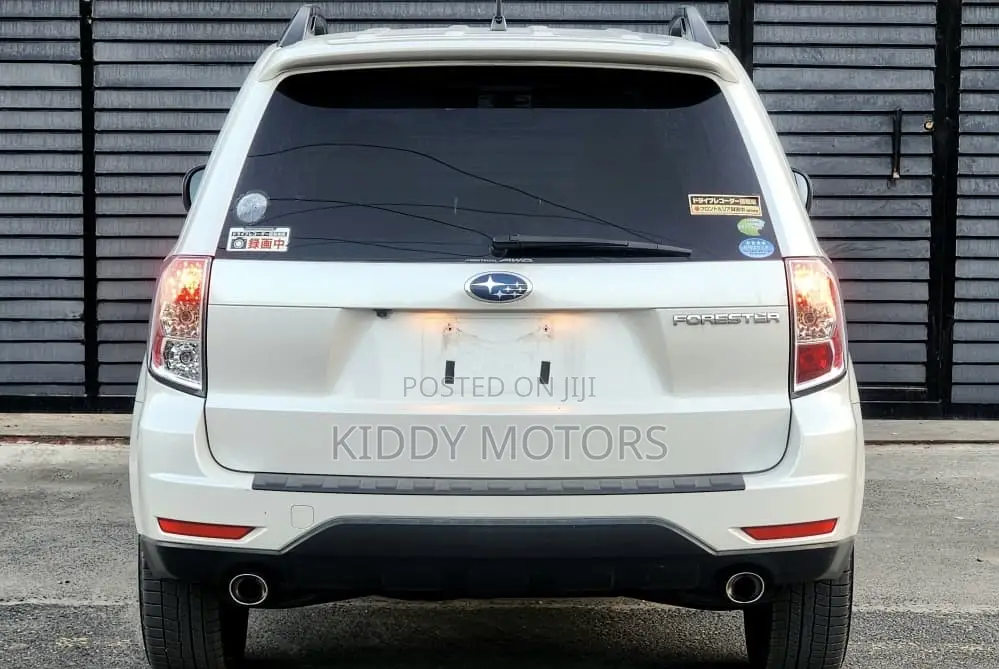 Subaru Forester 2009 Pearl