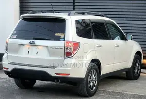 Subaru Forester 2009 Pearl