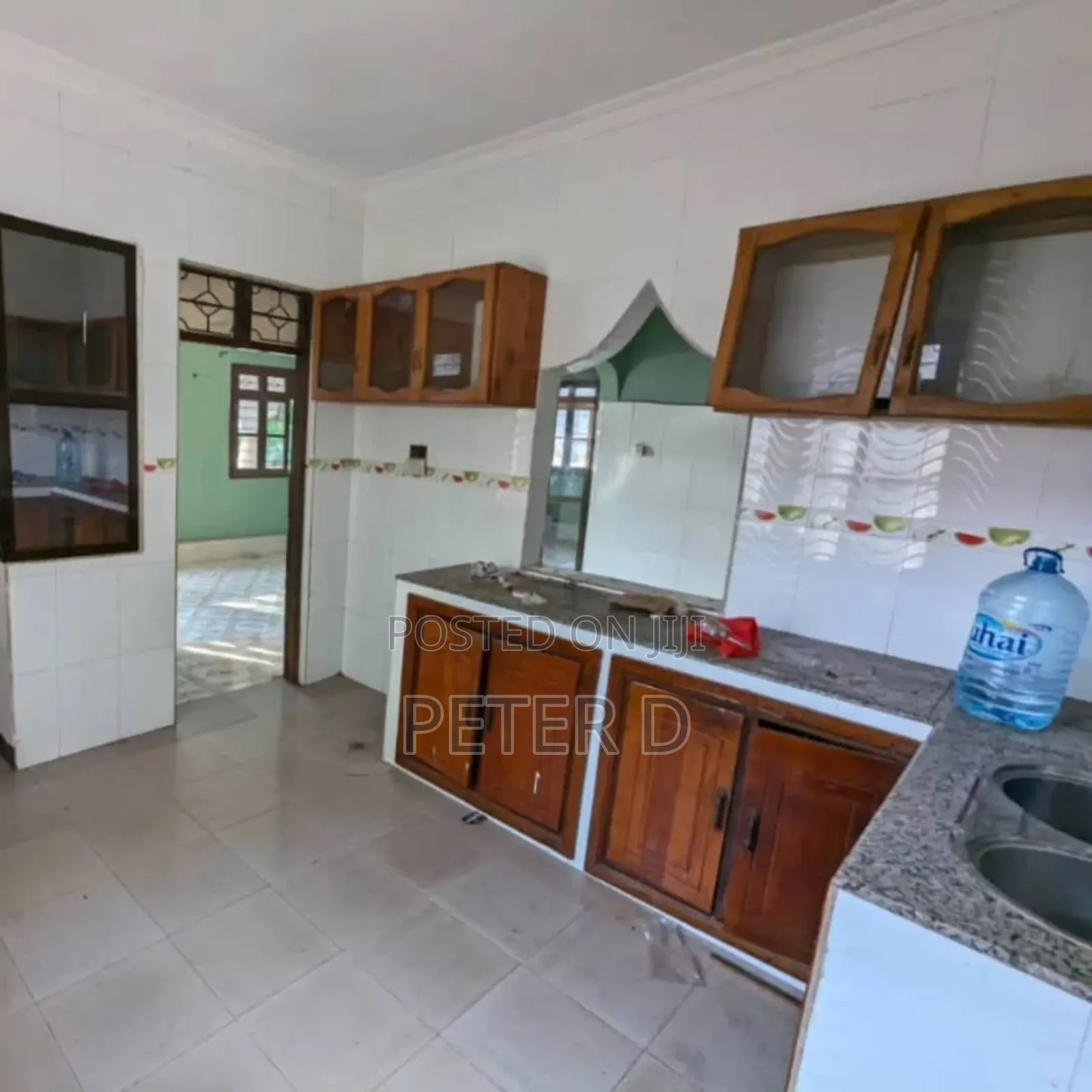 3bdrm Apartment in Kimara for rent
